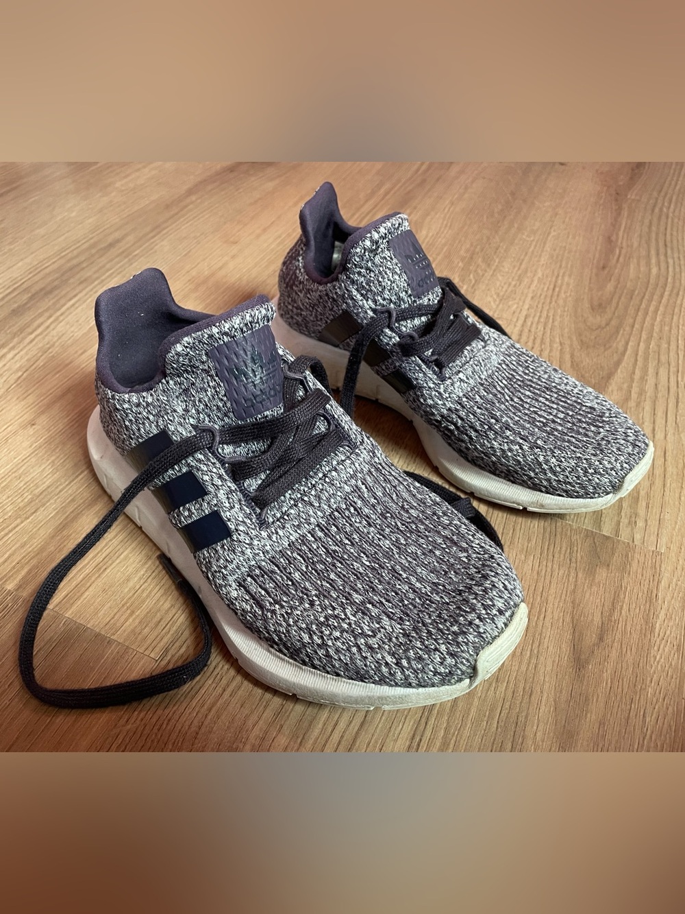 🐱 Adidas | Running Shoes Sz 6